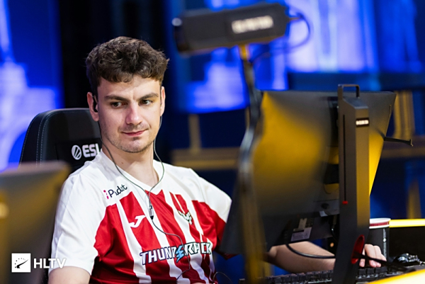 也许只是佩 也许只是佩