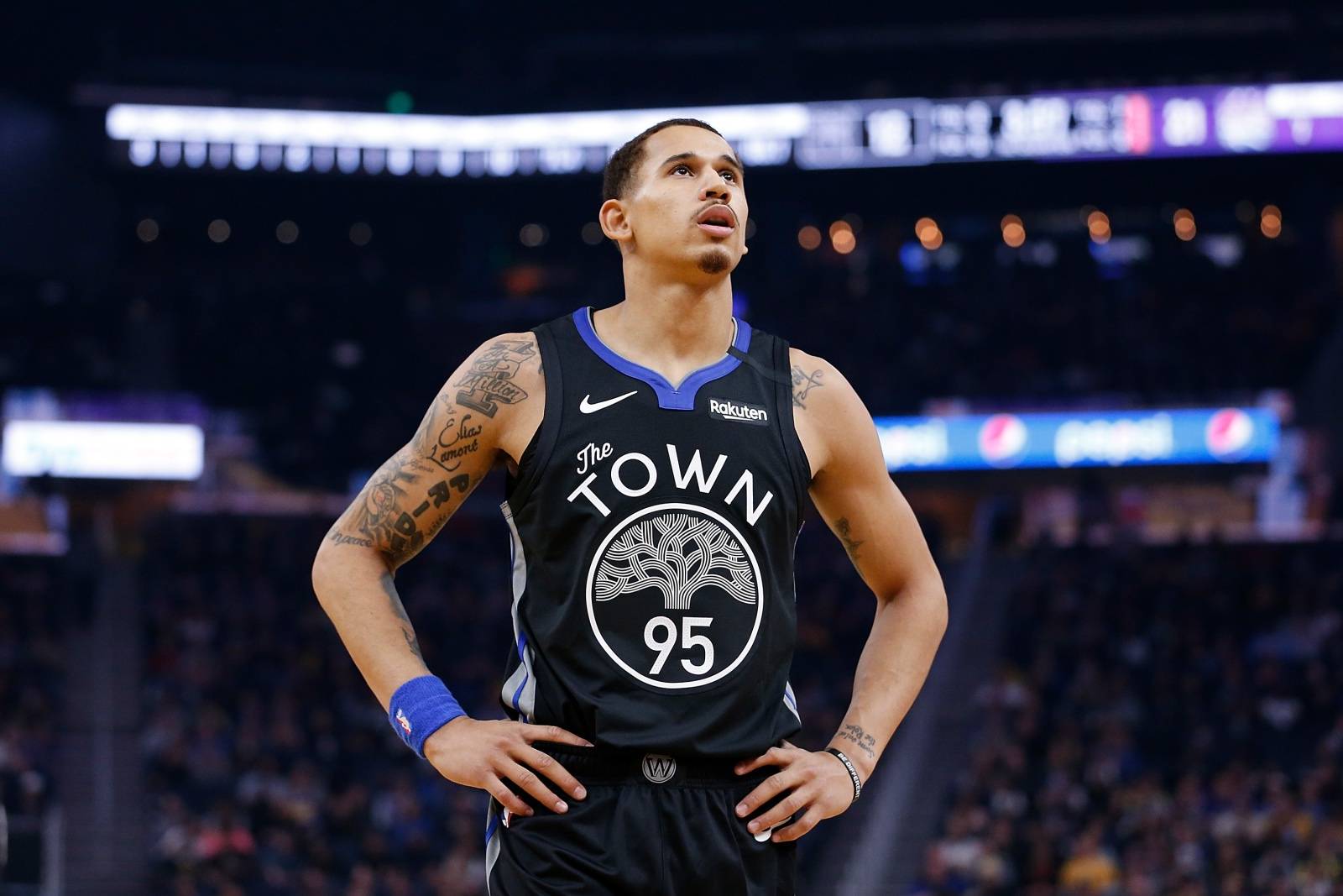 加强前锋线 加强前锋线